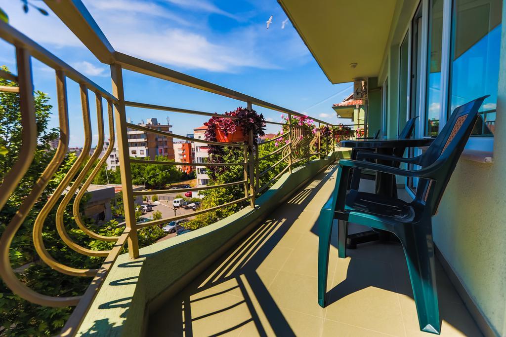 Guest House ,, Ekaterina" Nesebar Exterior foto