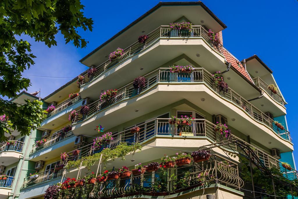 Guest House ,, Ekaterina" Nesebar Exterior foto